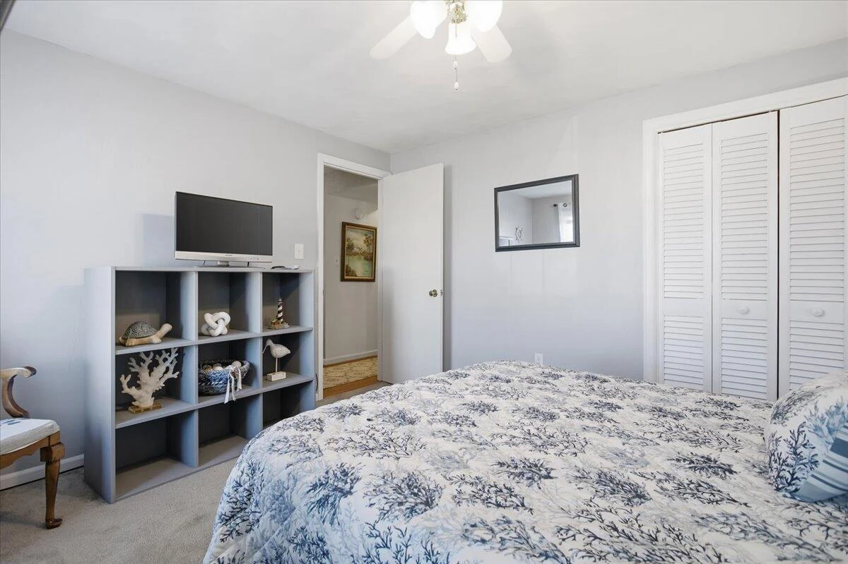 716 Page ST - Photo 11
