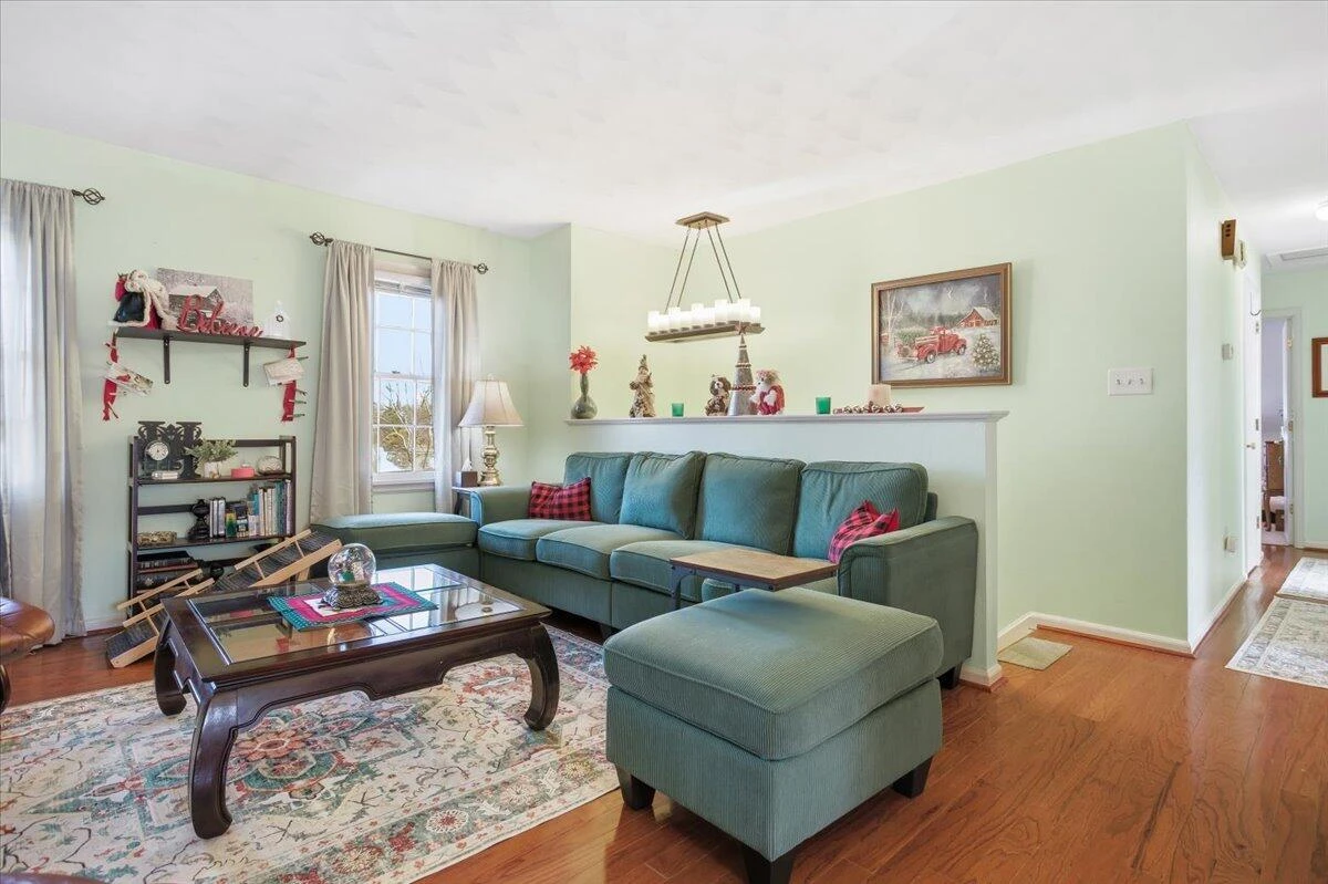 716 Page ST - Photo 16