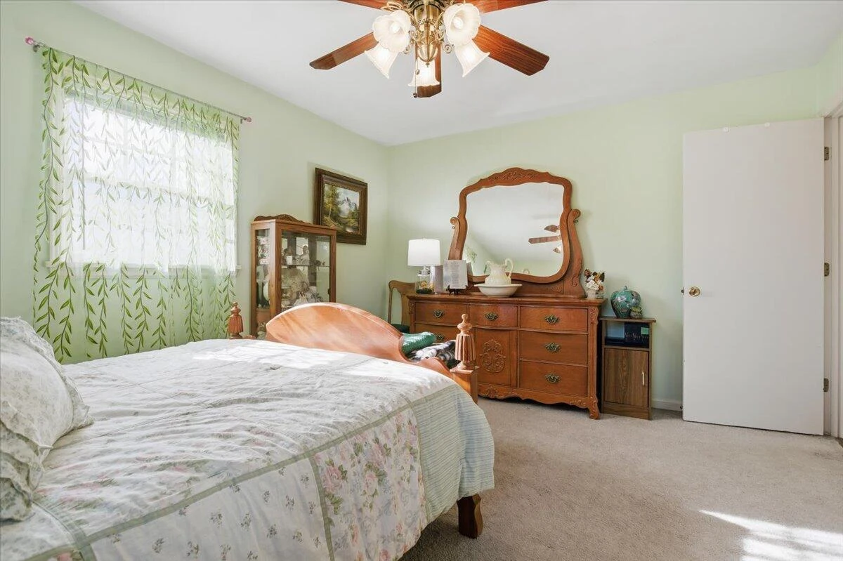 716 Page ST - Photo 24