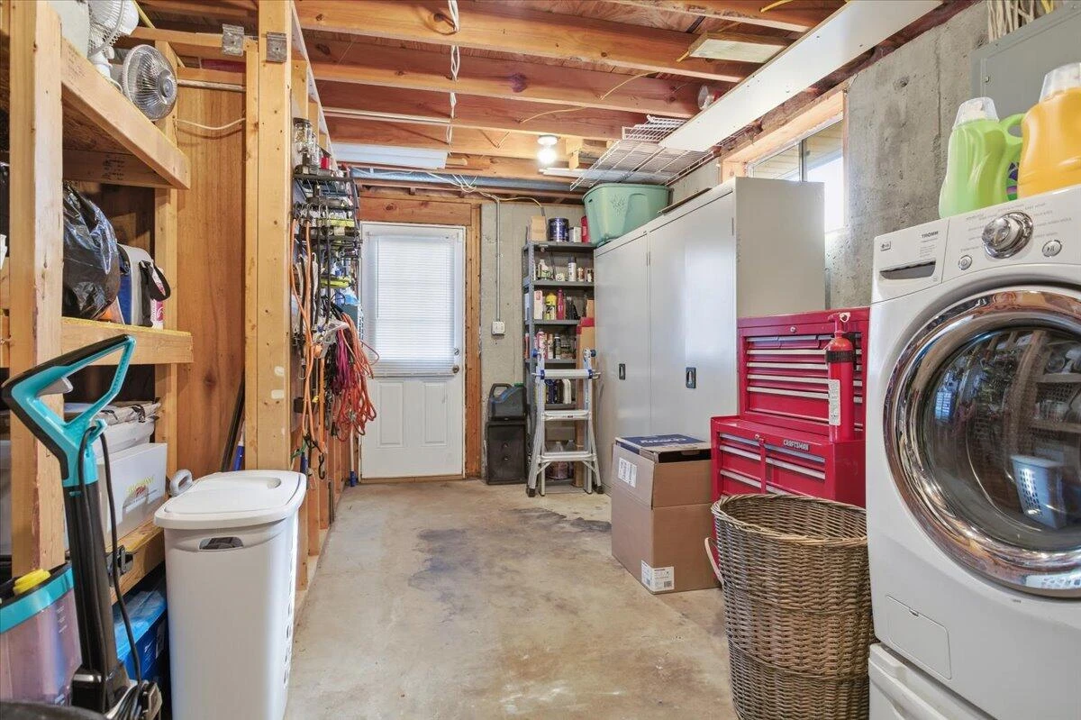 716 Page ST - Photo 28