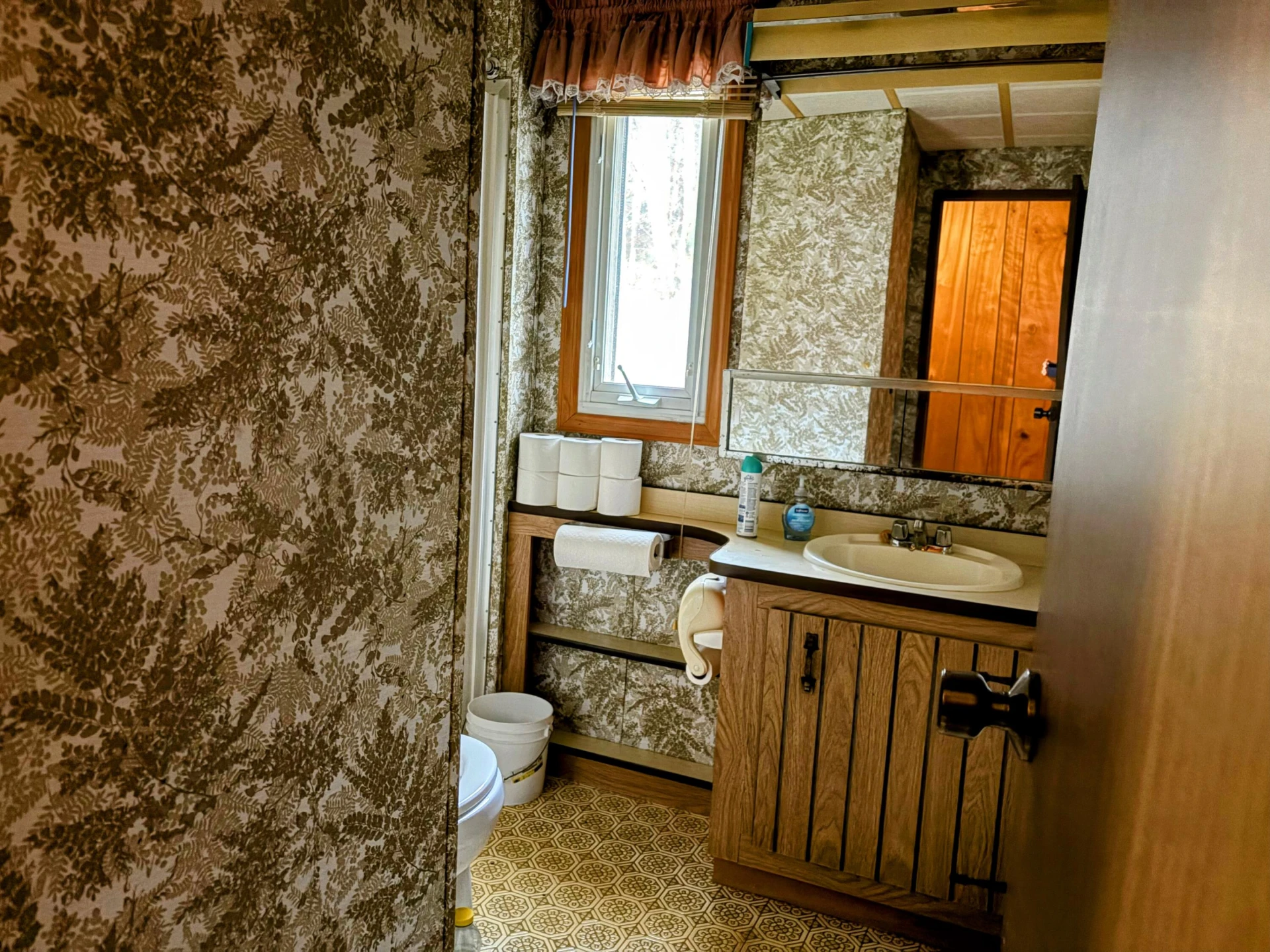 6701 Valley View DR - Photo 9