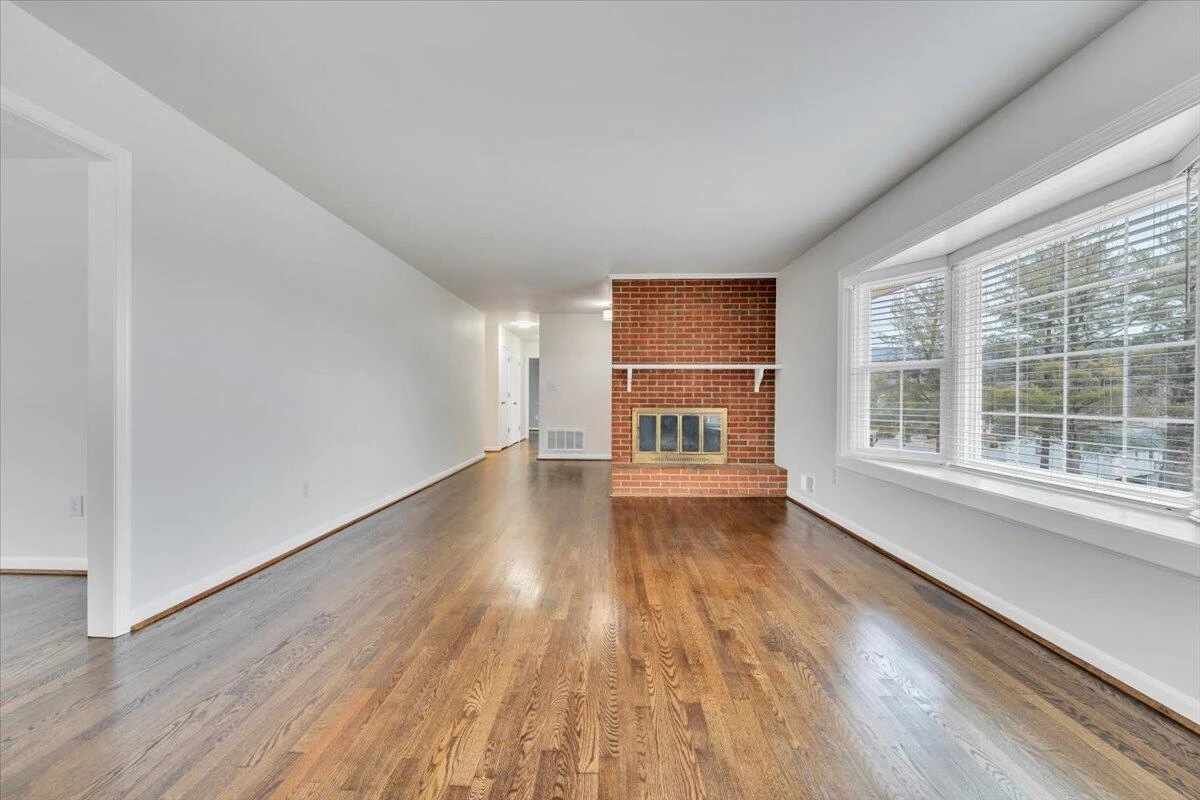 453 Howard DR - Photo 13