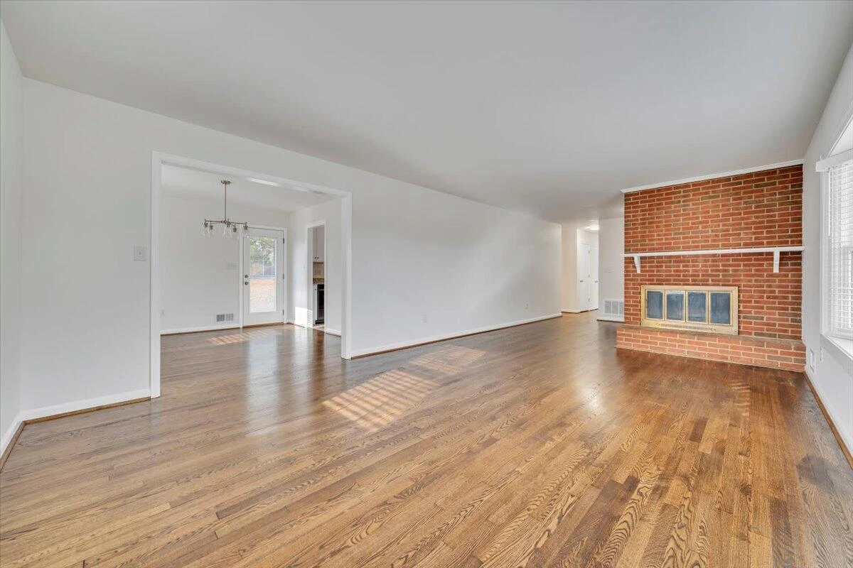 453 Howard DR - Photo 14