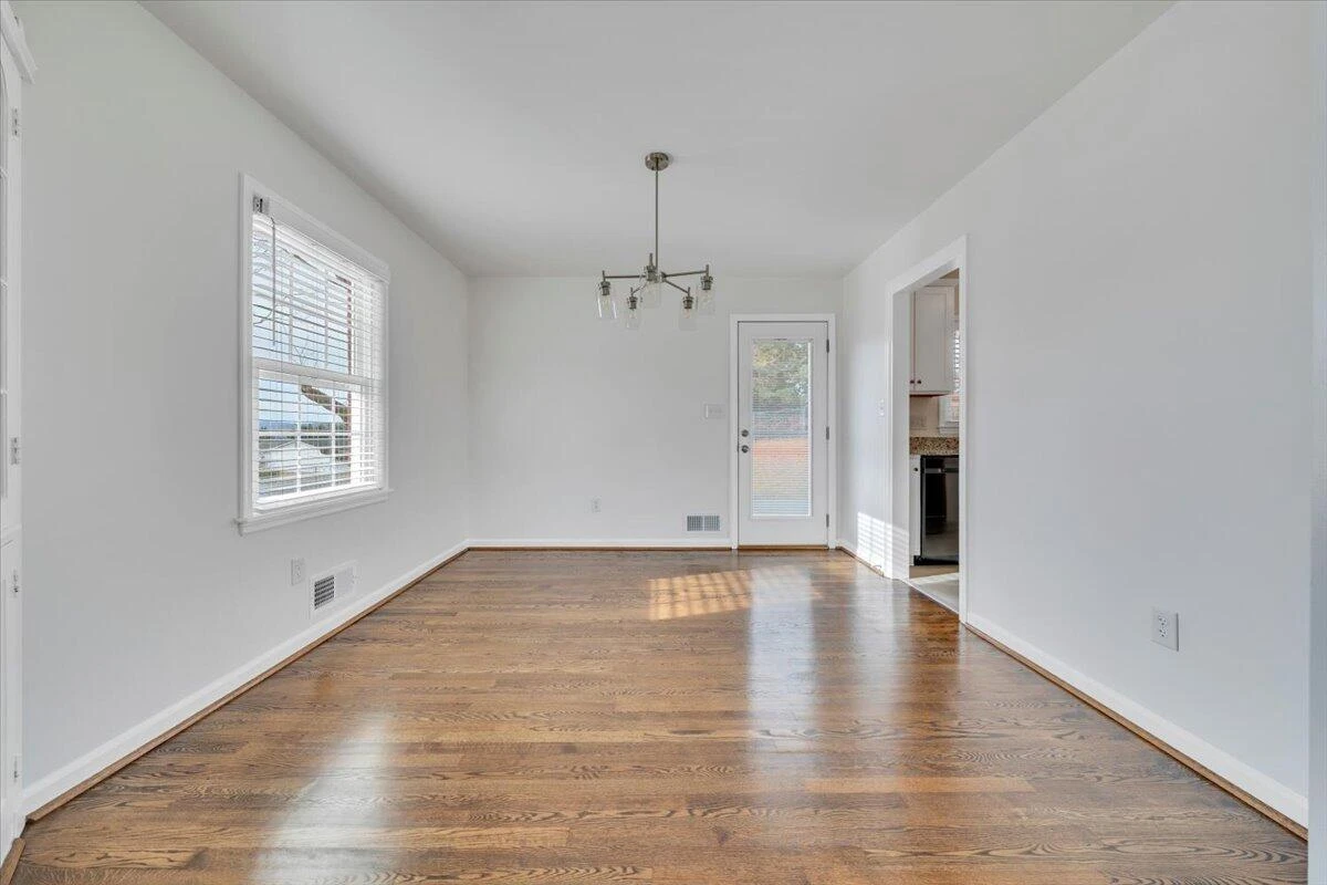 453 Howard DR - Photo 15