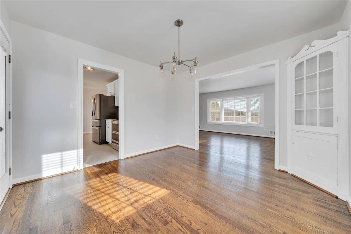 453 Howard DR - Photo 16