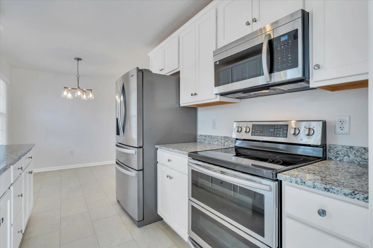 453 Howard DR - Photo 18