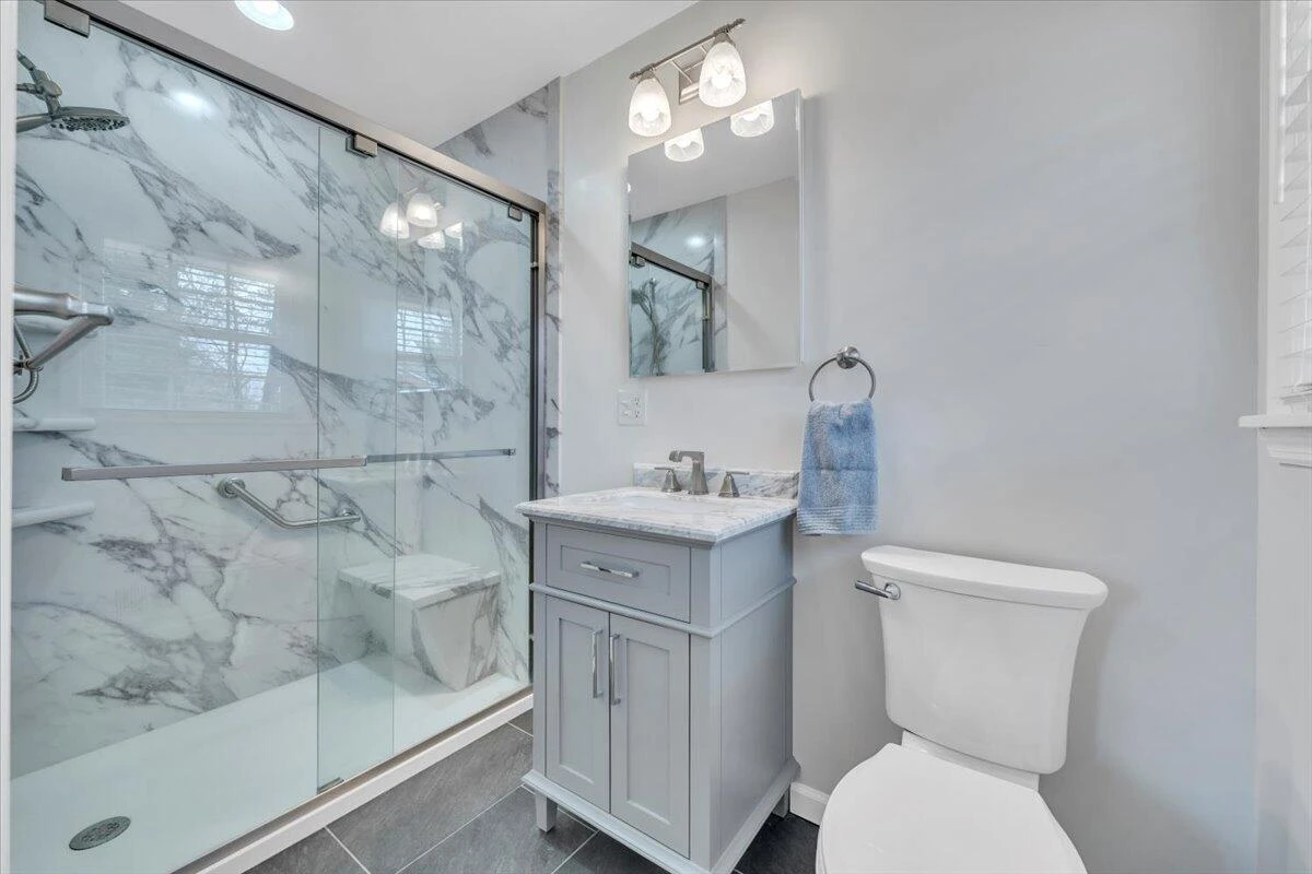 453 Howard DR - Photo 27