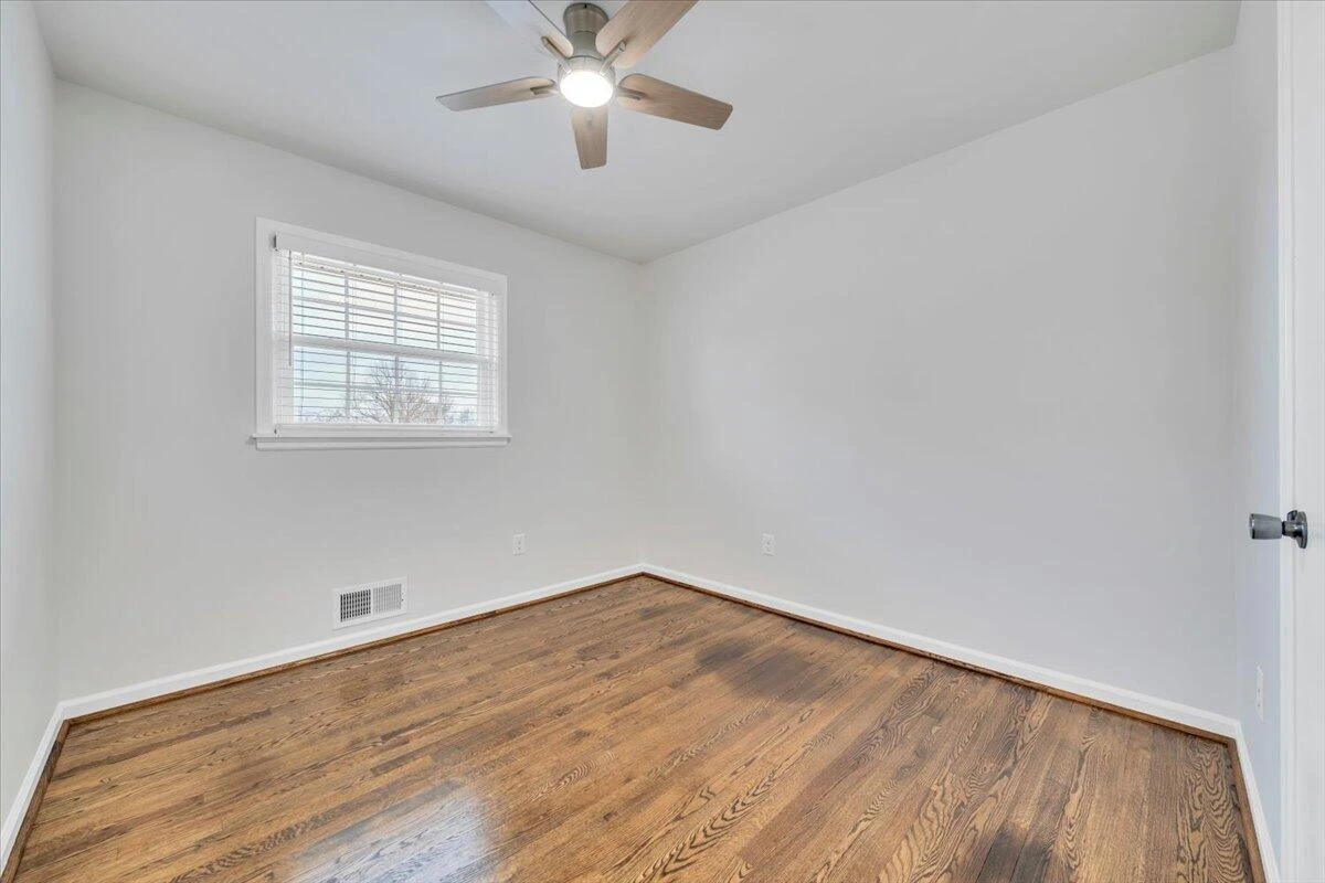 453 Howard DR - Photo 30