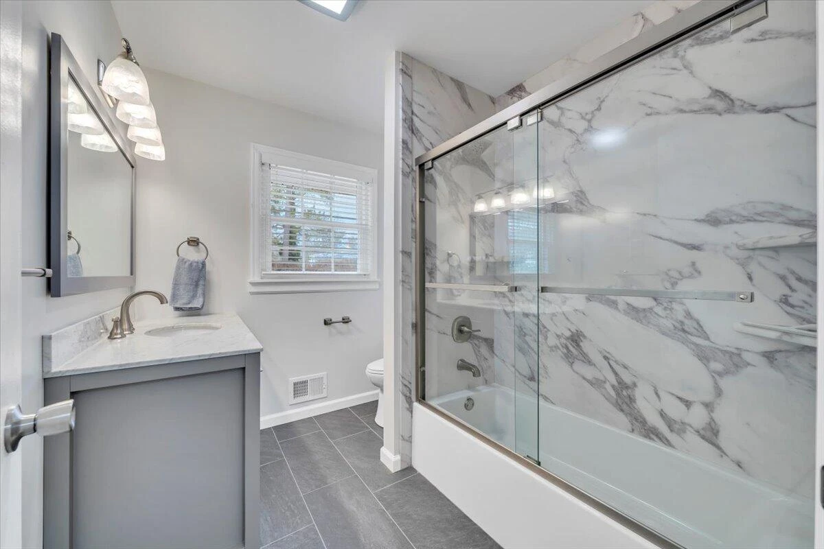 453 Howard DR - Photo 32