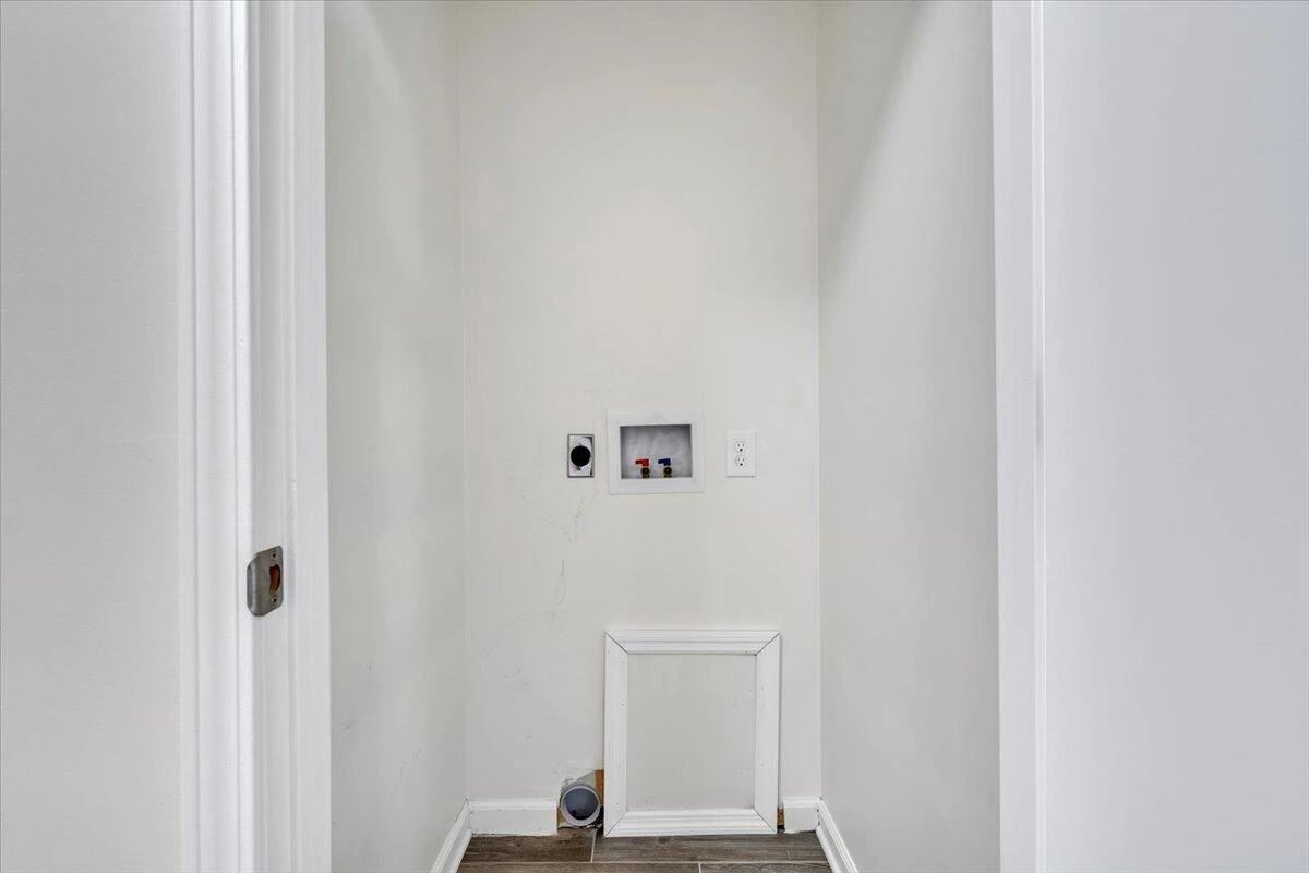 453 Howard DR - Photo 33