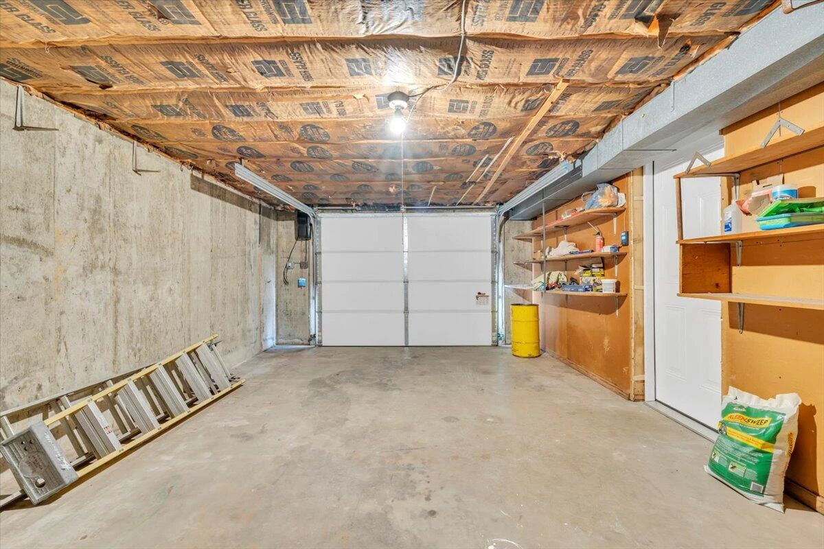 453 Howard DR - Photo 39