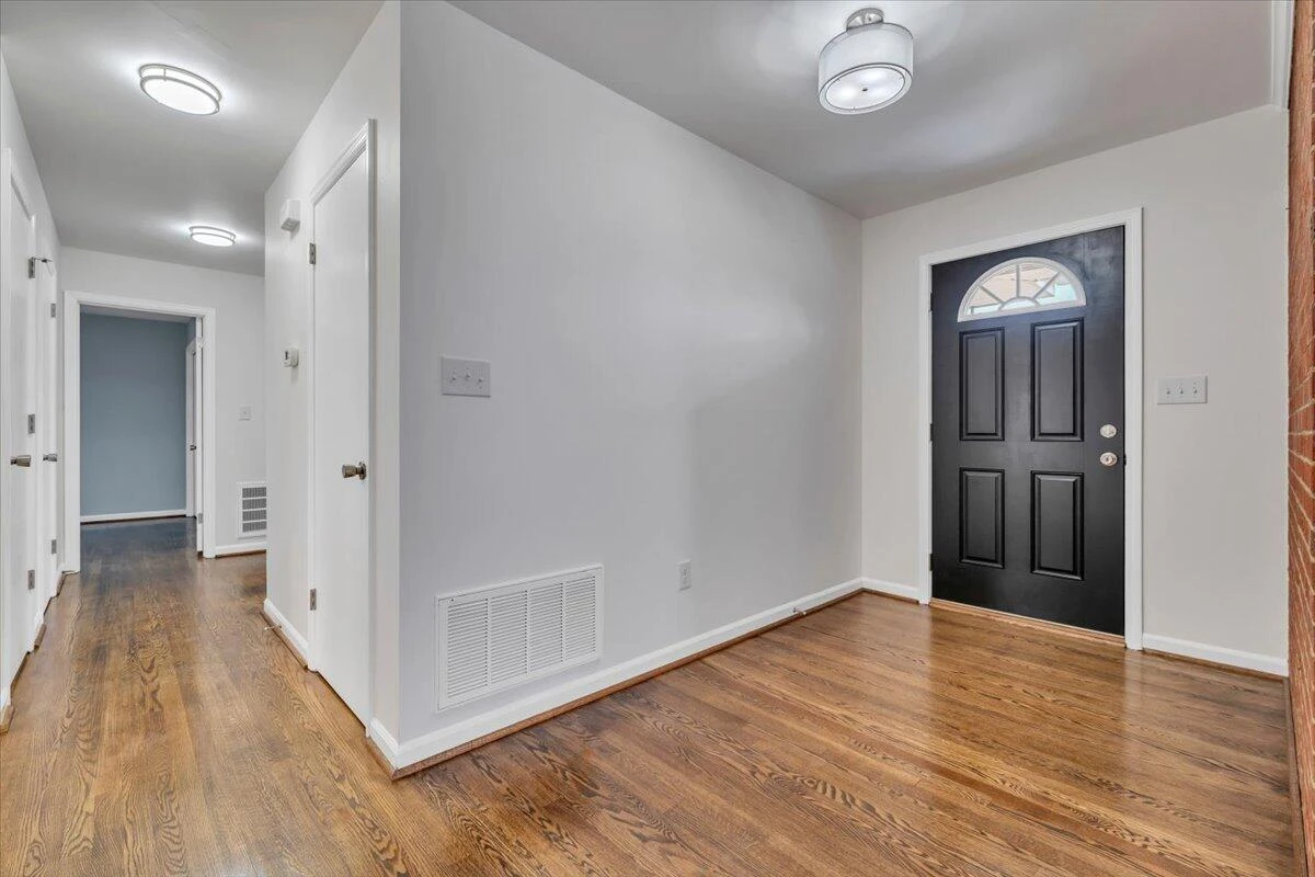 453 Howard DR - Photo 10