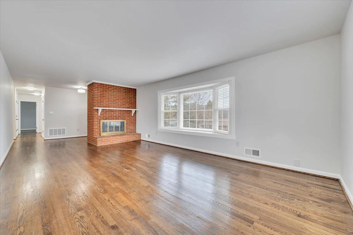 453 Howard DR - Photo 12