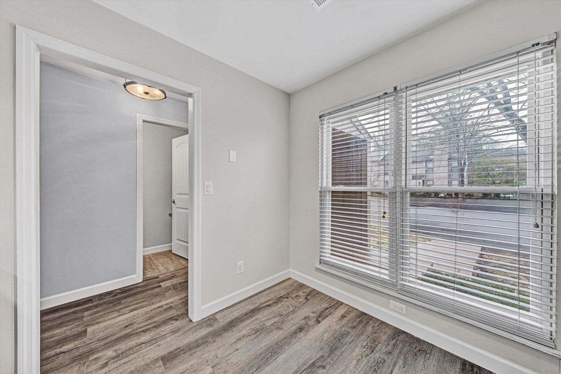 7122 Woods Crossing DR - Photo 10