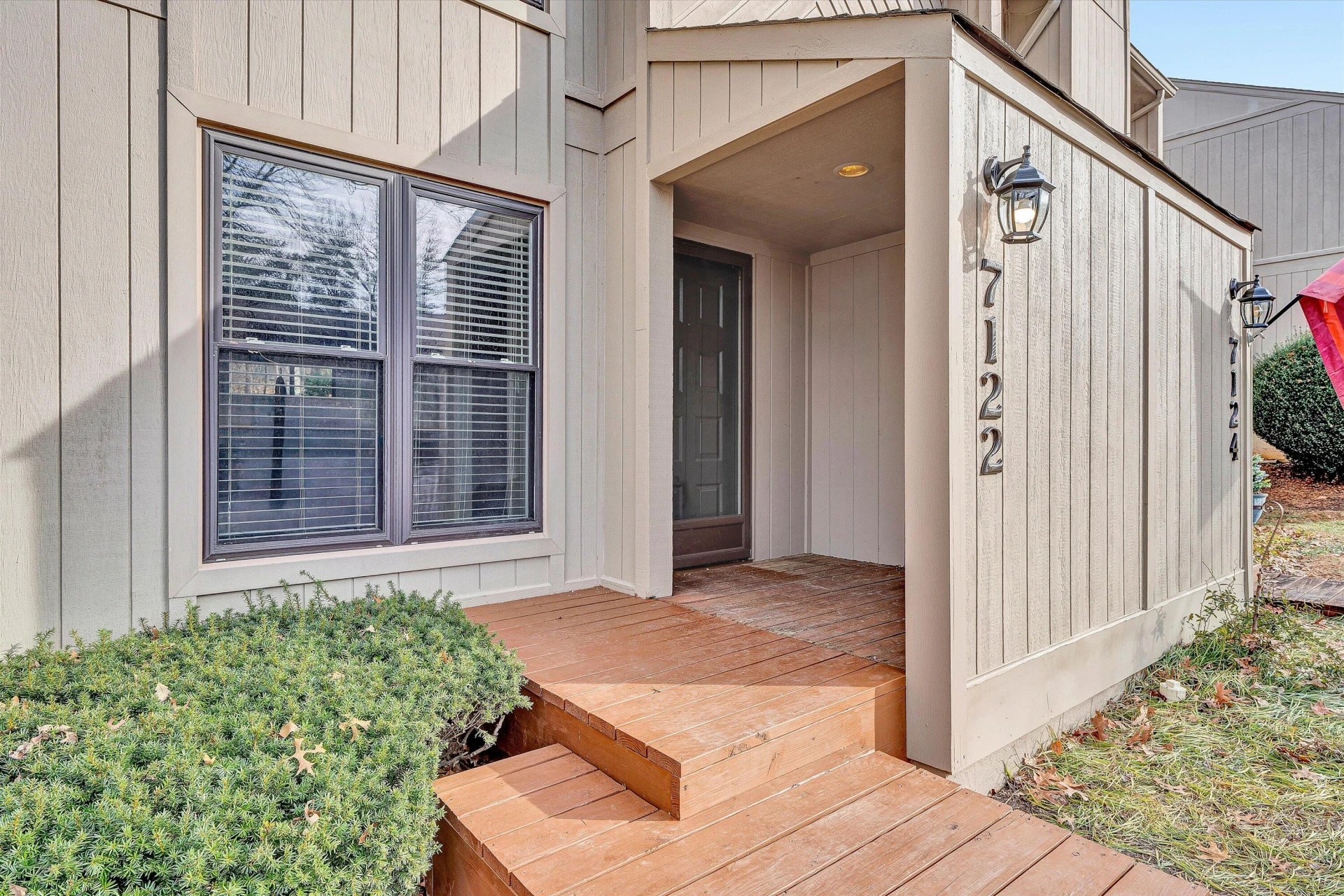 7122 Woods Crossing DR - Photo 4