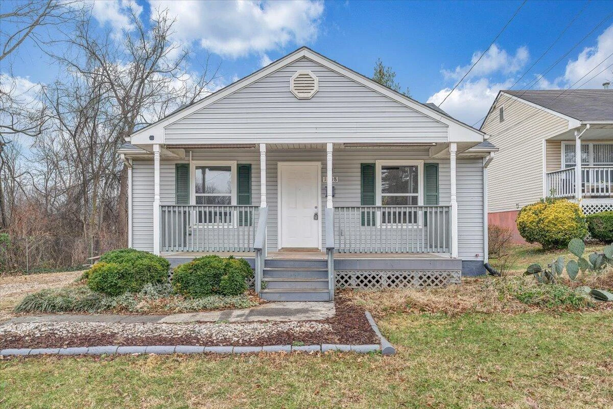 1208 Cleveland AVE SW