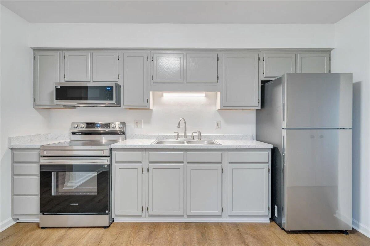 1208 Cleveland AVE SW - Photo 13