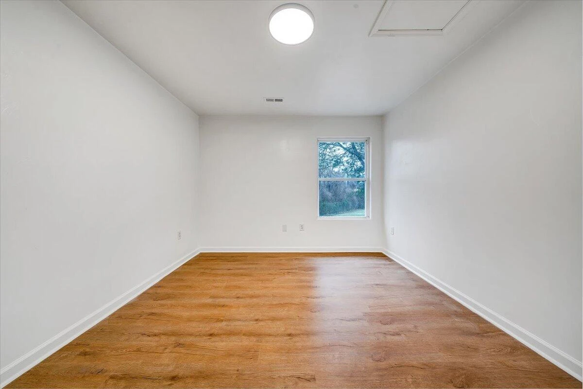 1208 Cleveland AVE SW - Photo 16