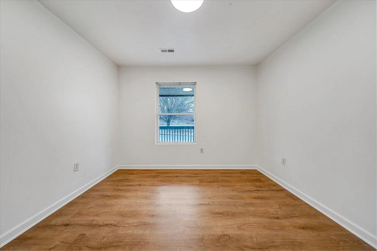 1208 Cleveland AVE SW - Photo 18