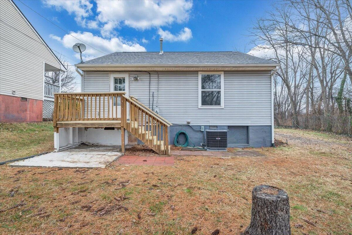 1208 Cleveland AVE SW - Photo 24