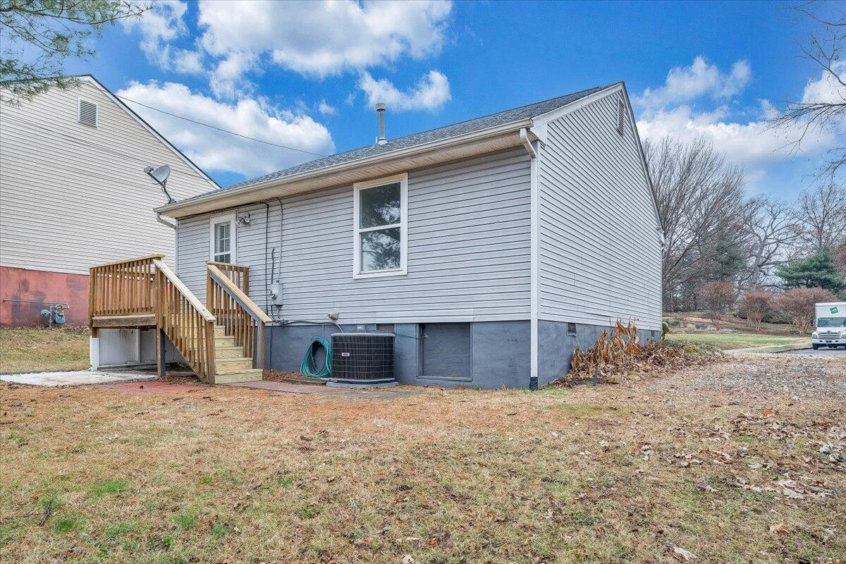1208 Cleveland AVE SW - Photo 26