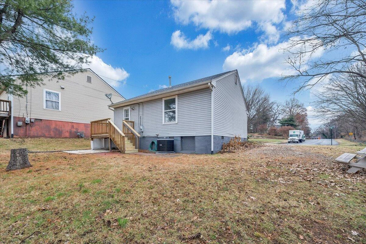 1208 Cleveland AVE SW - Photo 27