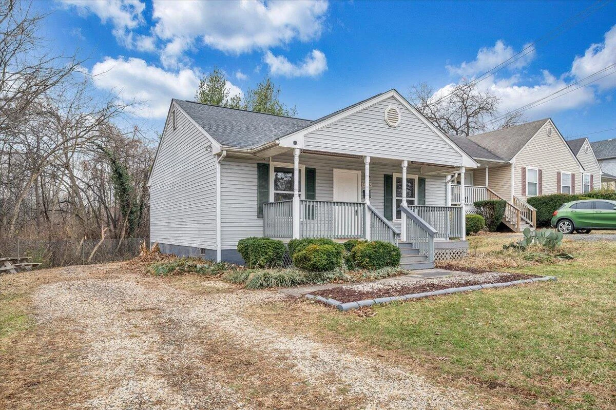 1208 Cleveland AVE SW - Photo 4