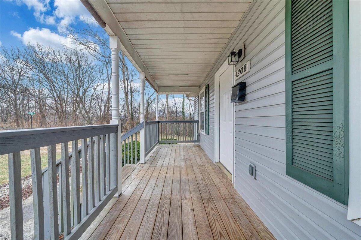 1208 Cleveland AVE SW - Photo 5