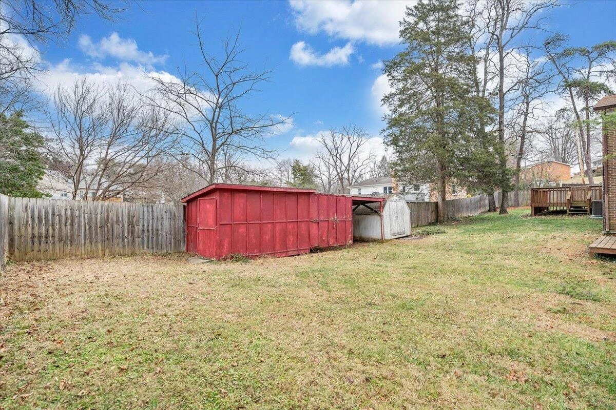 2546 Willowlawn ST - Photo 40