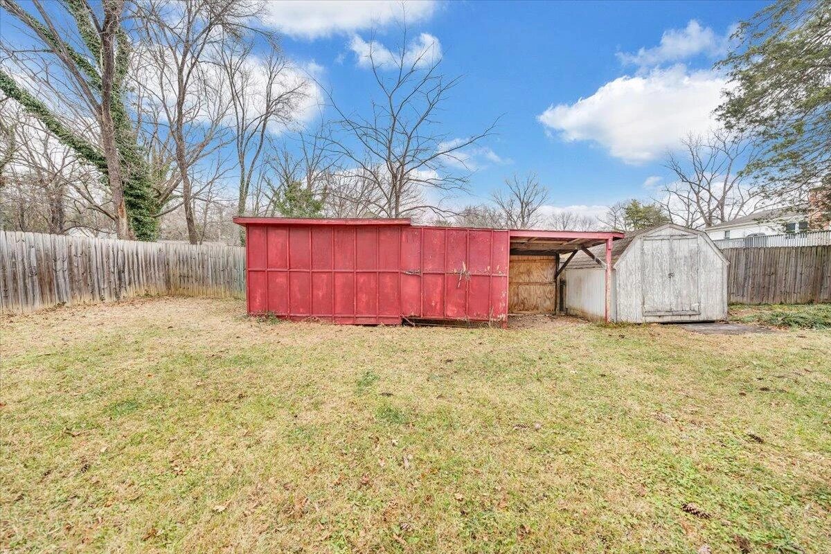 2546 Willowlawn ST - Photo 41