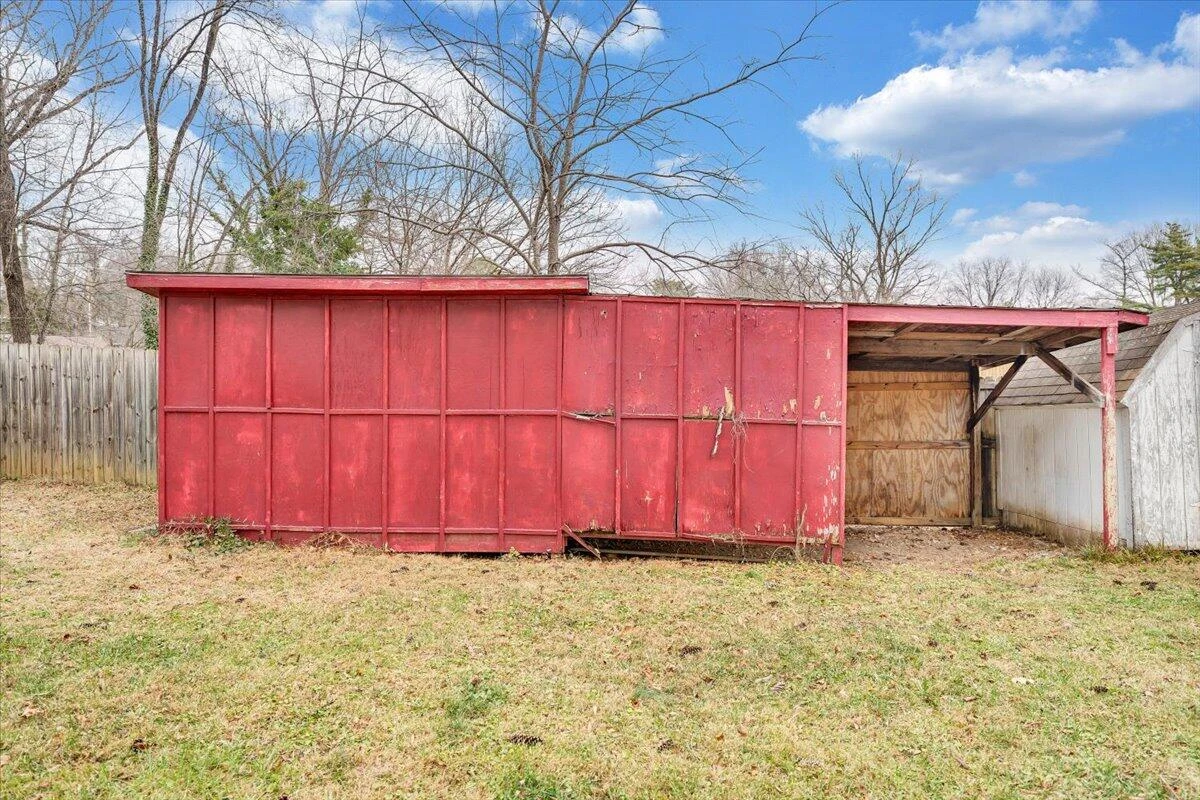 2546 Willowlawn ST - Photo 42