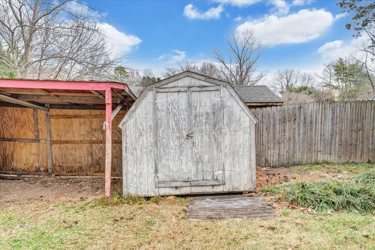 2546 Willowlawn ST - Photo 43