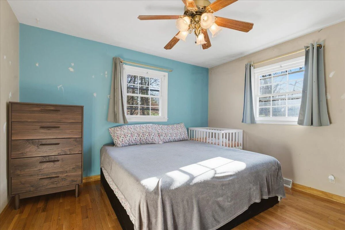 2835 Edwardsville RD - Photo 10