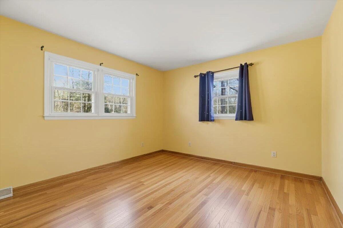 2835 Edwardsville RD - Photo 13