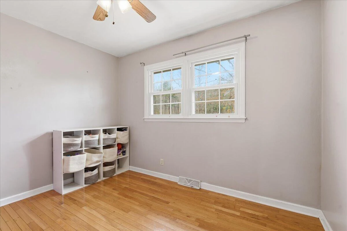 2835 Edwardsville RD - Photo 14