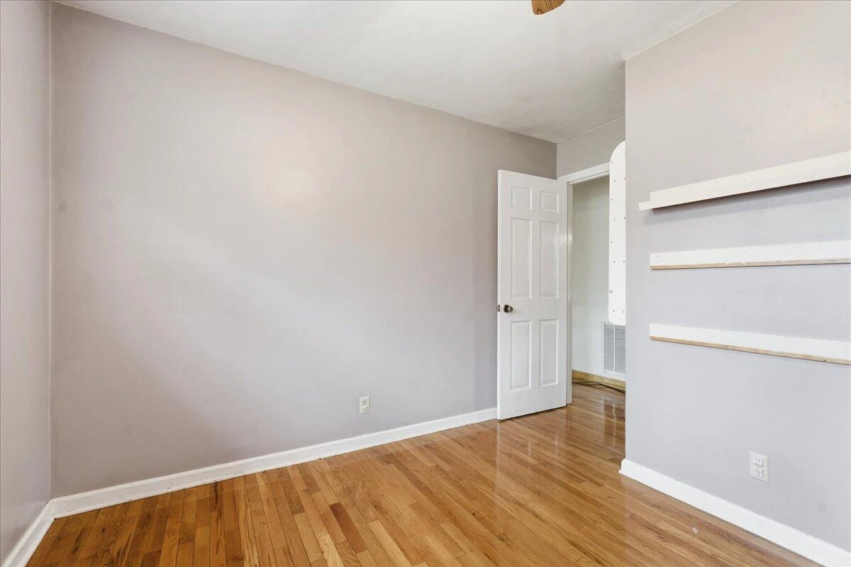 2835 Edwardsville RD - Photo 15