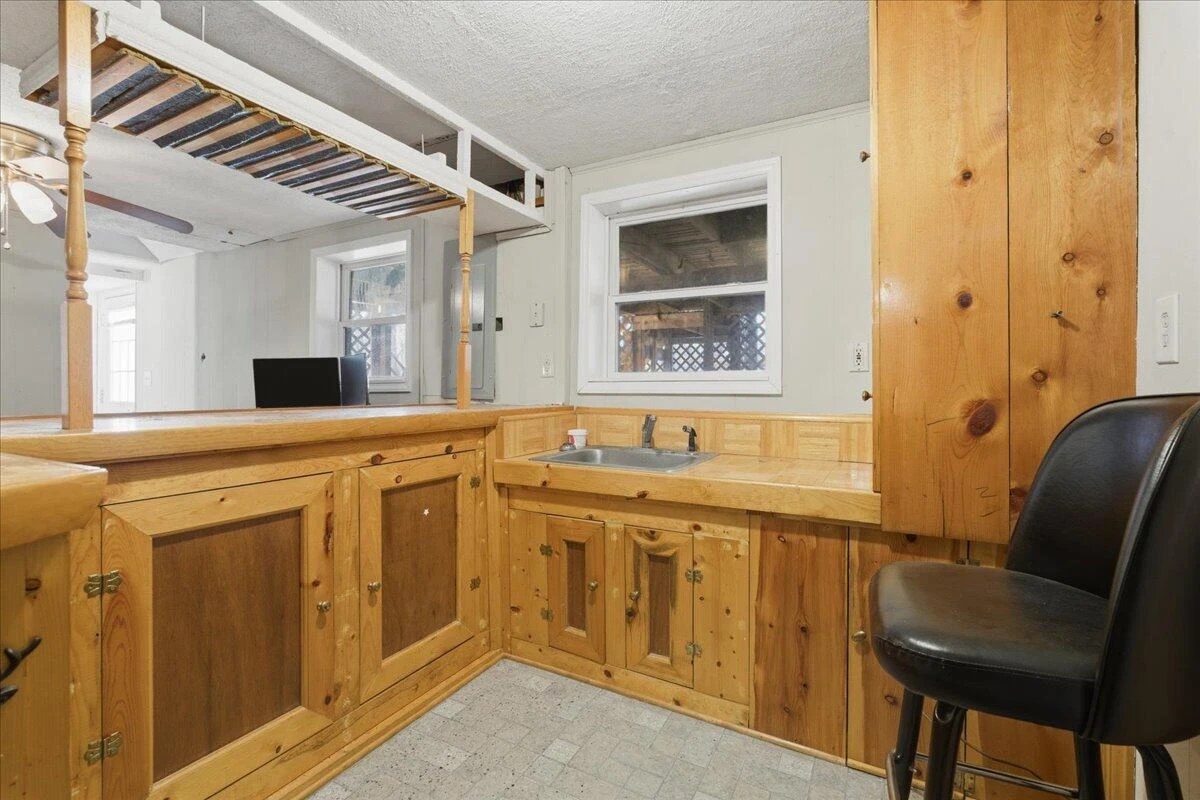 2835 Edwardsville RD - Photo 21