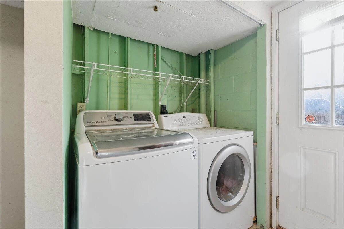 2835 Edwardsville RD - Photo 24