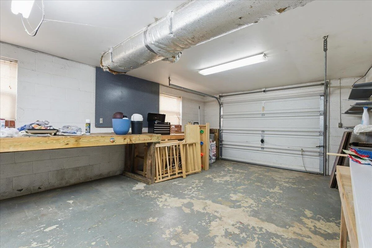 2835 Edwardsville RD - Photo 26