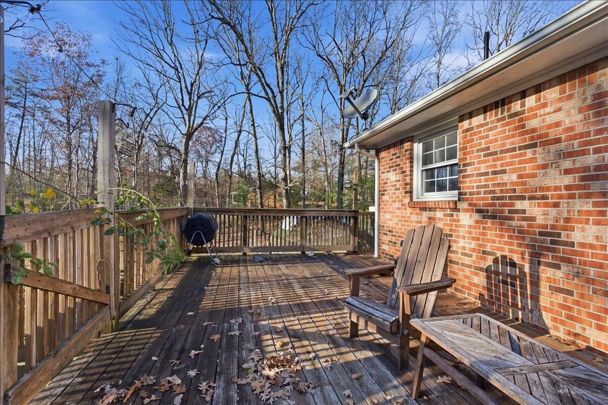 2835 Edwardsville RD - Photo 28