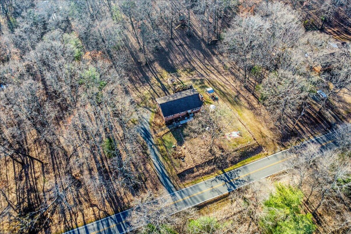 2835 Edwardsville RD - Photo 3