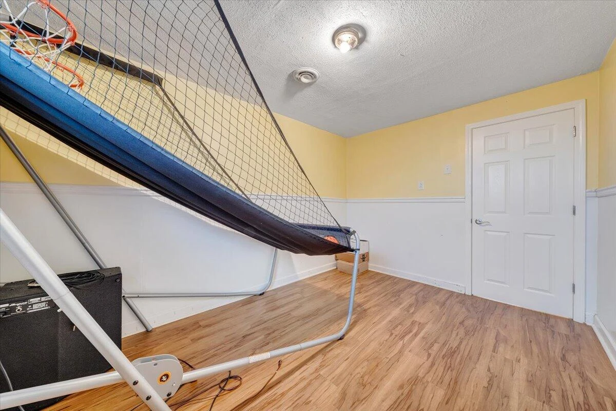 418 N Beverly AVE - Photo 29