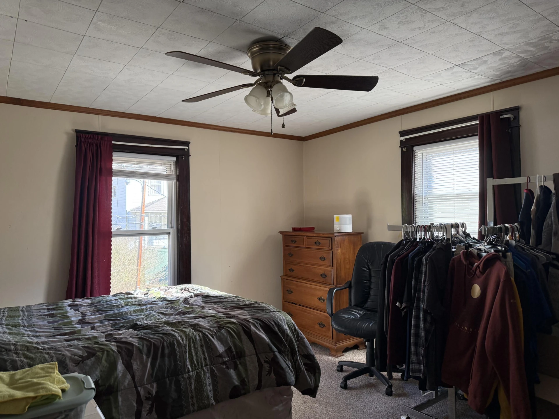 617 Roxbury ST - Photo 10