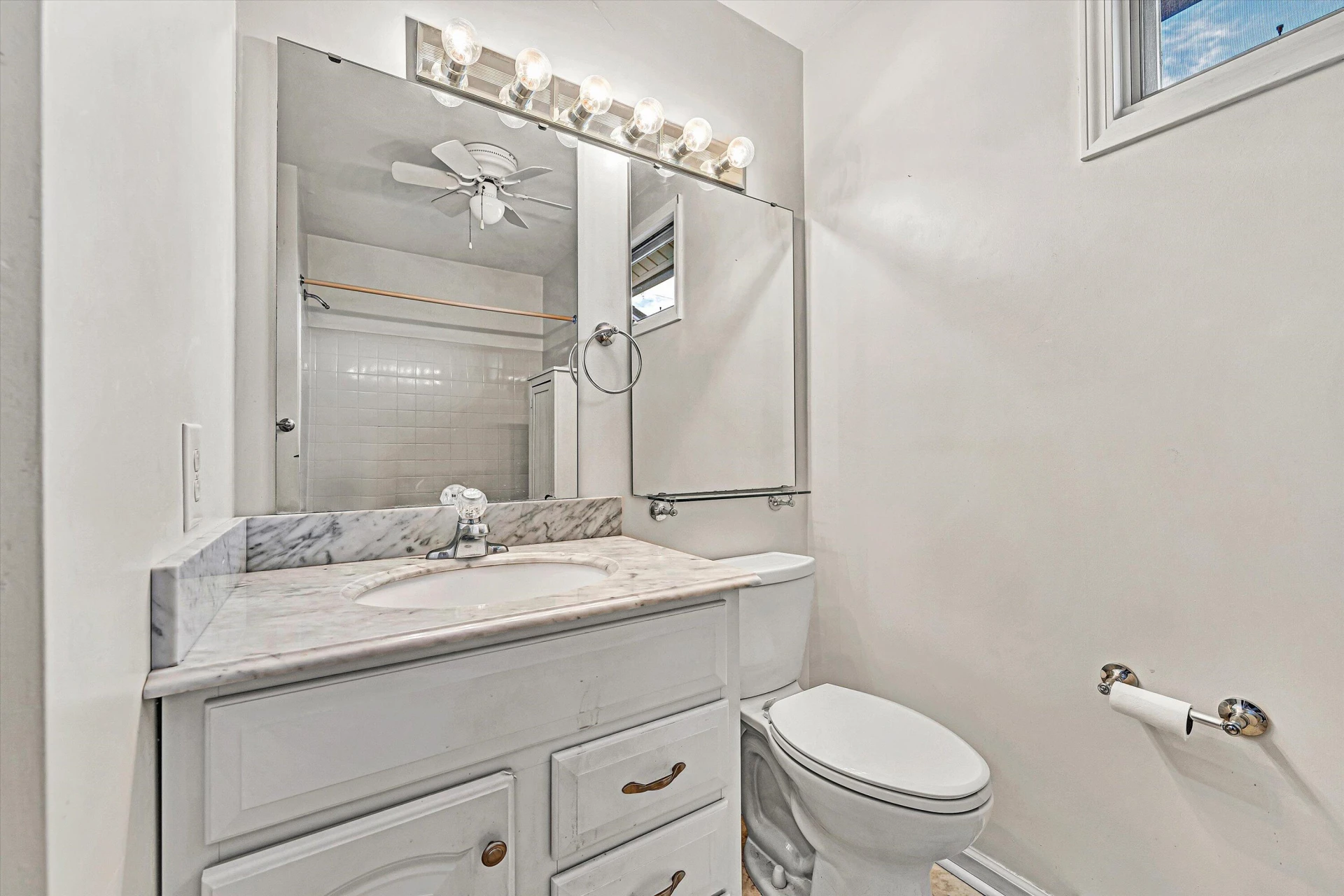 517 Dillon DR - Photo 21