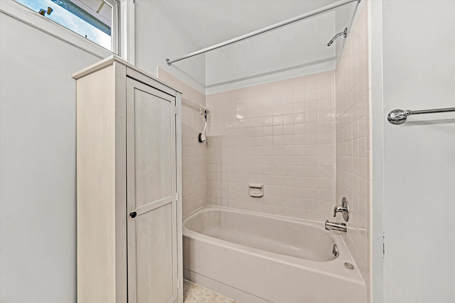 517 Dillon DR - Photo 22