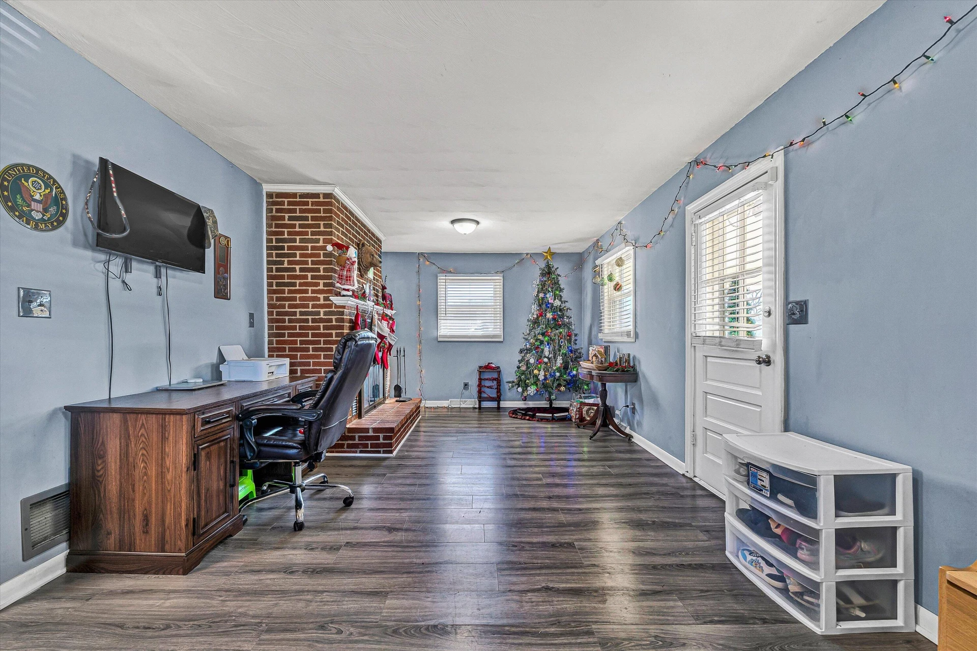 1075 Breezy Hill RD - Photo 9