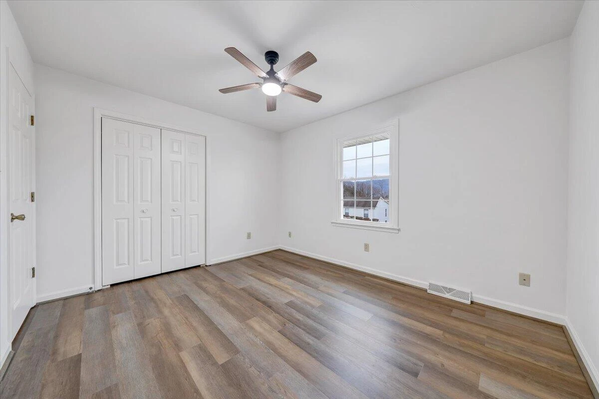 5030 Jonathan LN - Photo 20