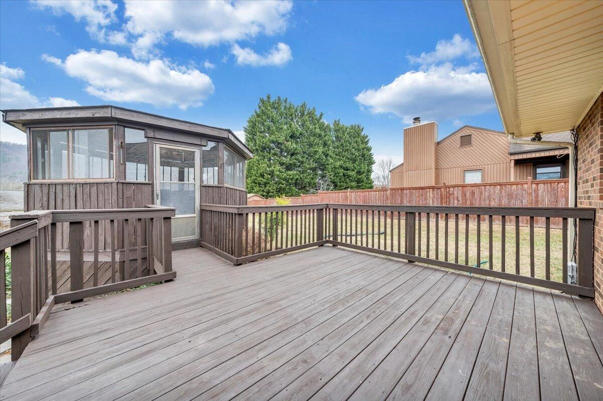 5030 Jonathan LN - Photo 33