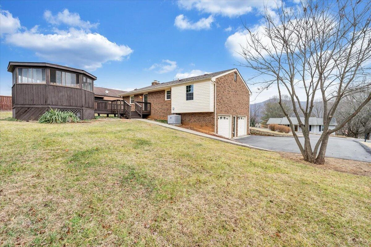5030 Jonathan LN - Photo 38