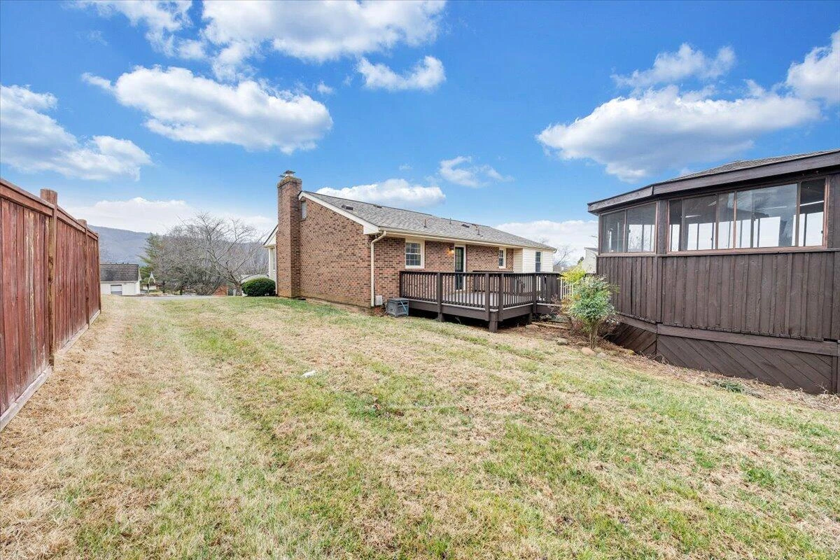 5030 Jonathan LN - Photo 40